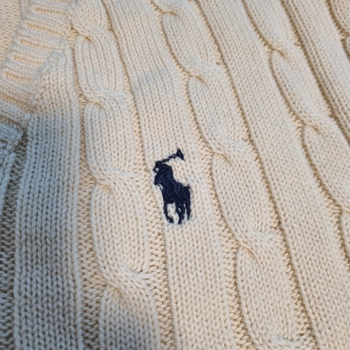 폴로 랄프로렌 브이넥 케이블 니트 아이보리 상품이미지4