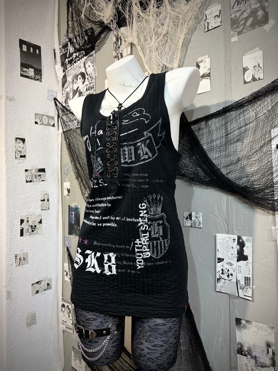Punk lettering eyelet sleeveless 상품이미지7