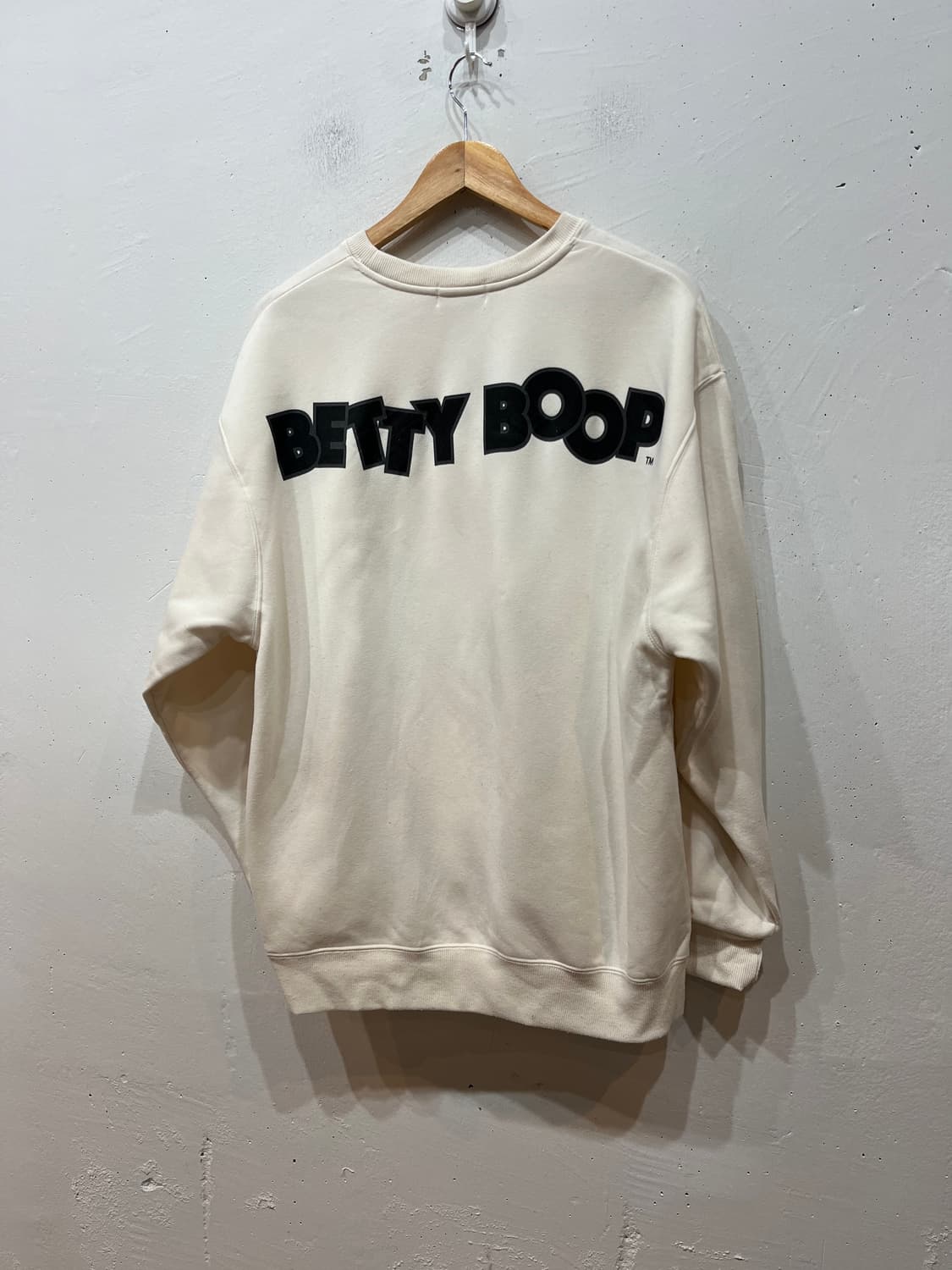 베티붑 맨투맨 스웻셔츠  상품이미지2