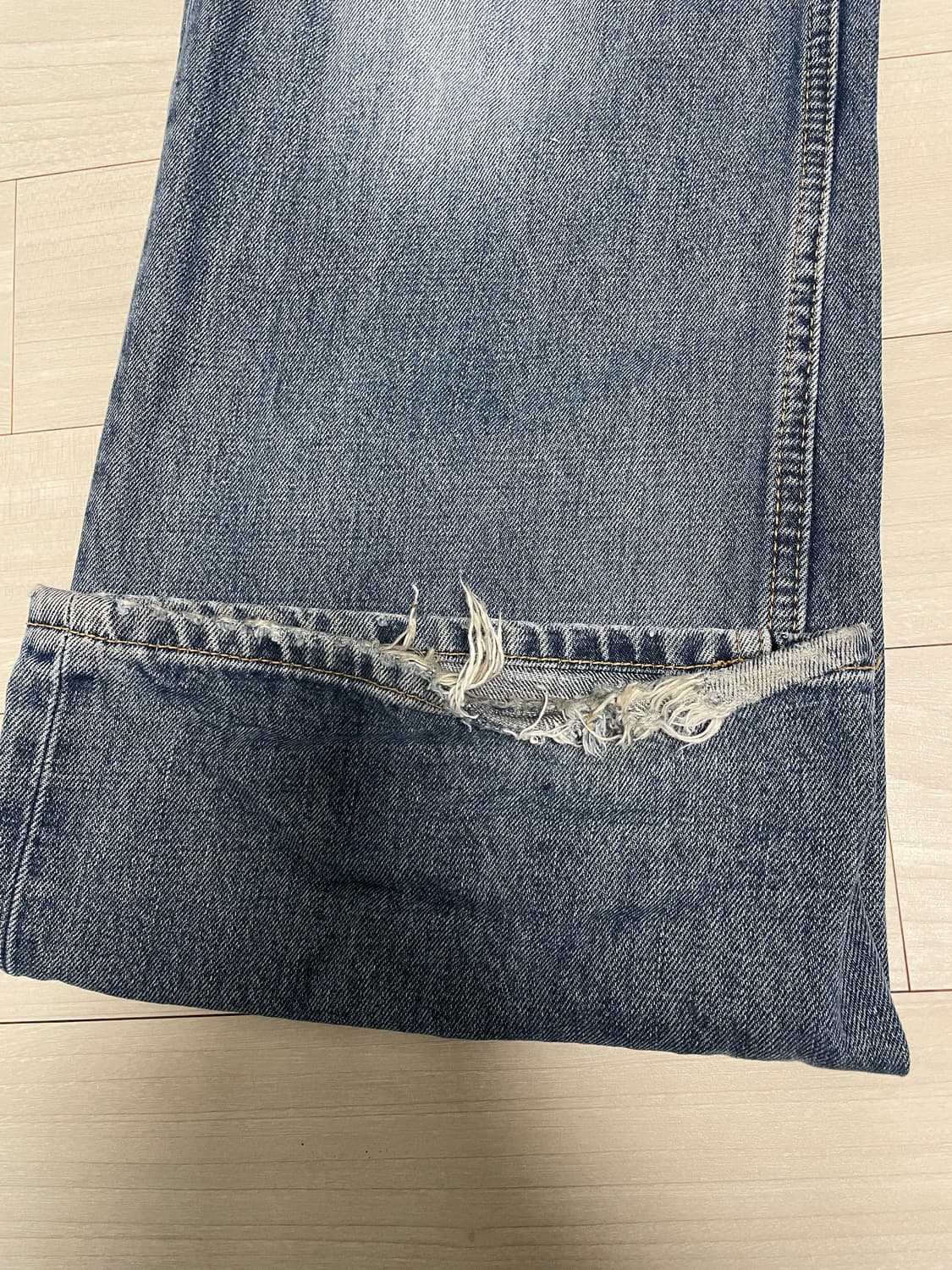 zara 자라 MID-RISE WIDE-LEG TRF JEANS 상품이미지3