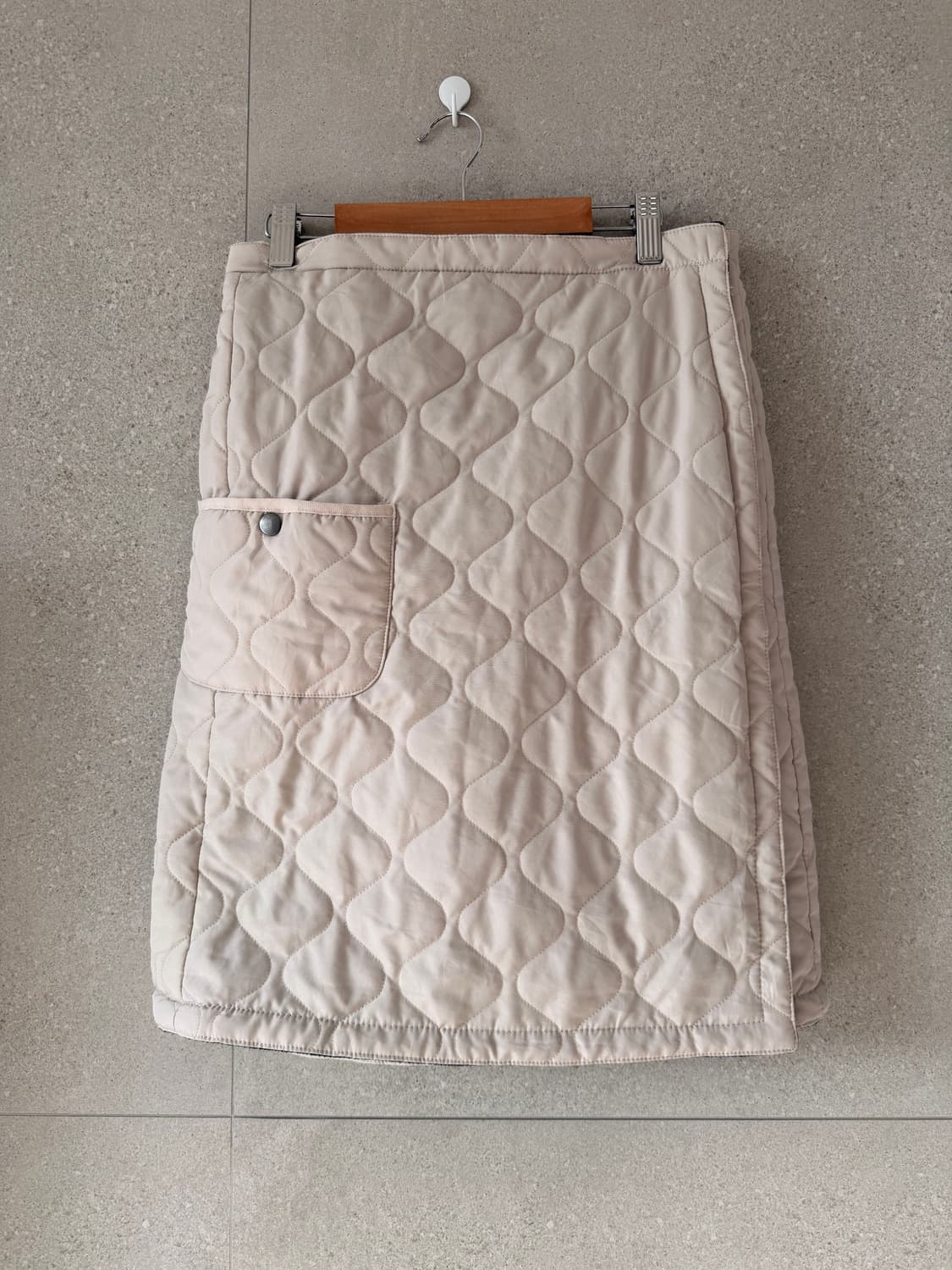 누빔 패딩 치마 베이지 미디스커트 안감 기모 체크 상품이미지1