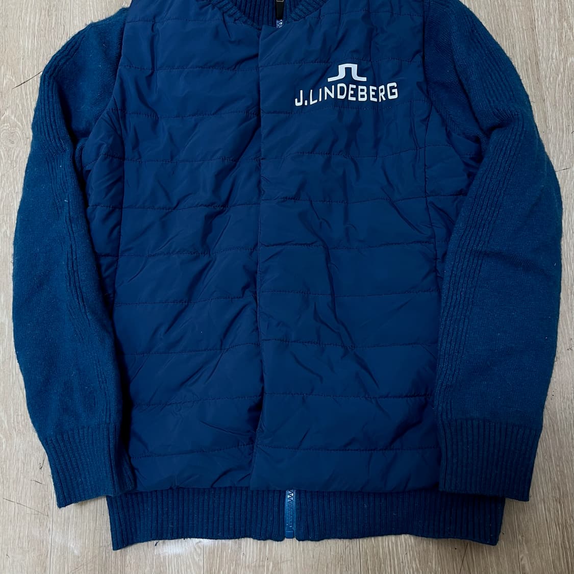 제이린드버그 여성 골프웨어 스윙 니트 경량패딩 점퍼 XS/85  상품이미지4