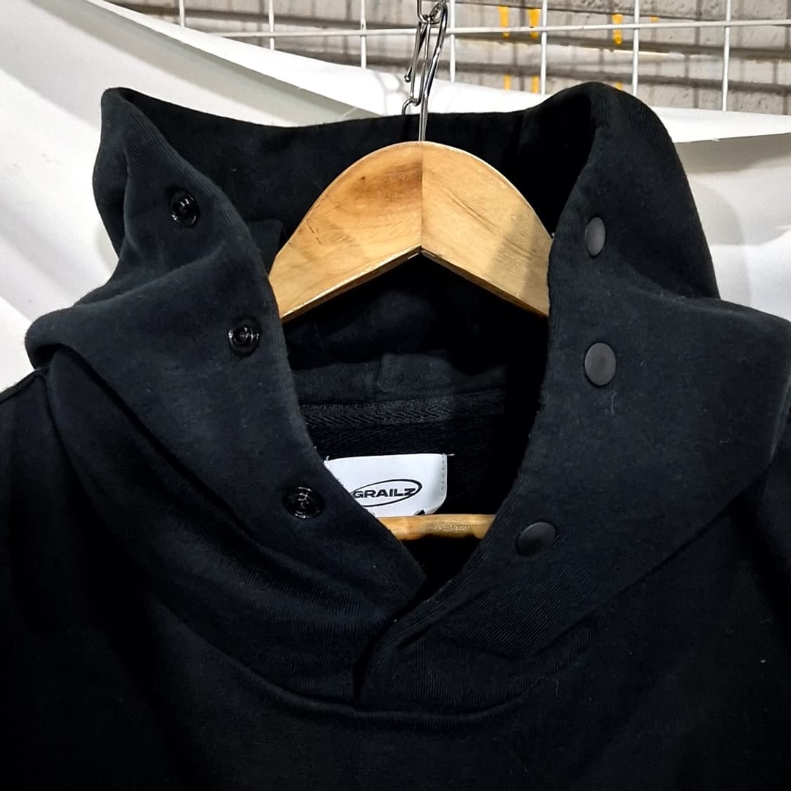 그레일즈 오버 로고 후드티 상품이미지3