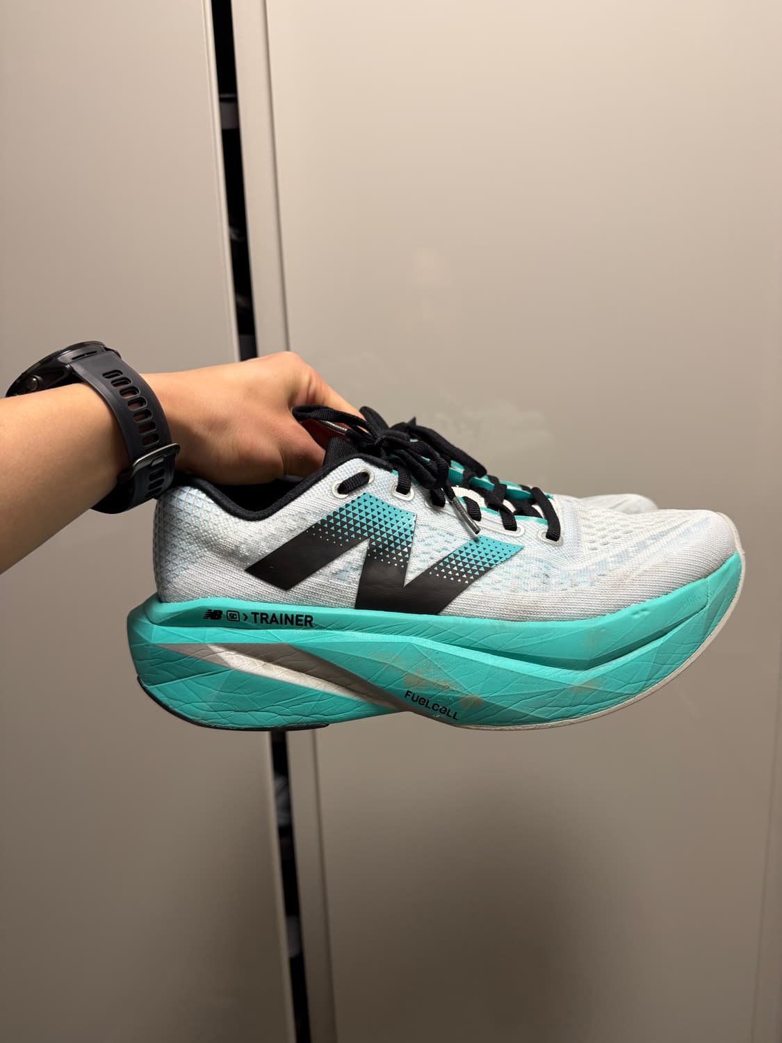 뉴발란스 SC 트레이너 V3 카본화 상품이미지1