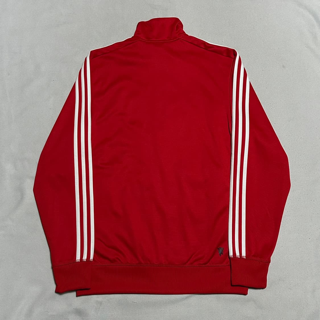 100 아디다스 맨체스터 유나이티드 레드 트랙탑  상품이미지3