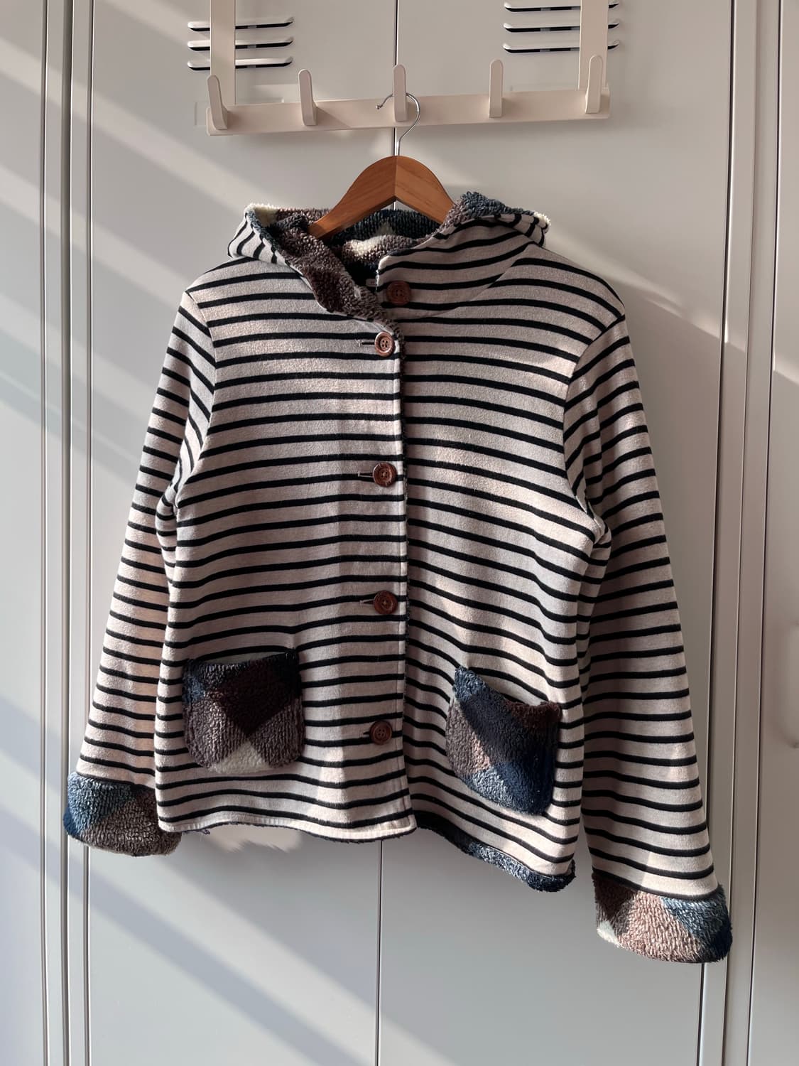 Final Decision 스트라이프 양털 후드 집업 점퍼  상품이미지5