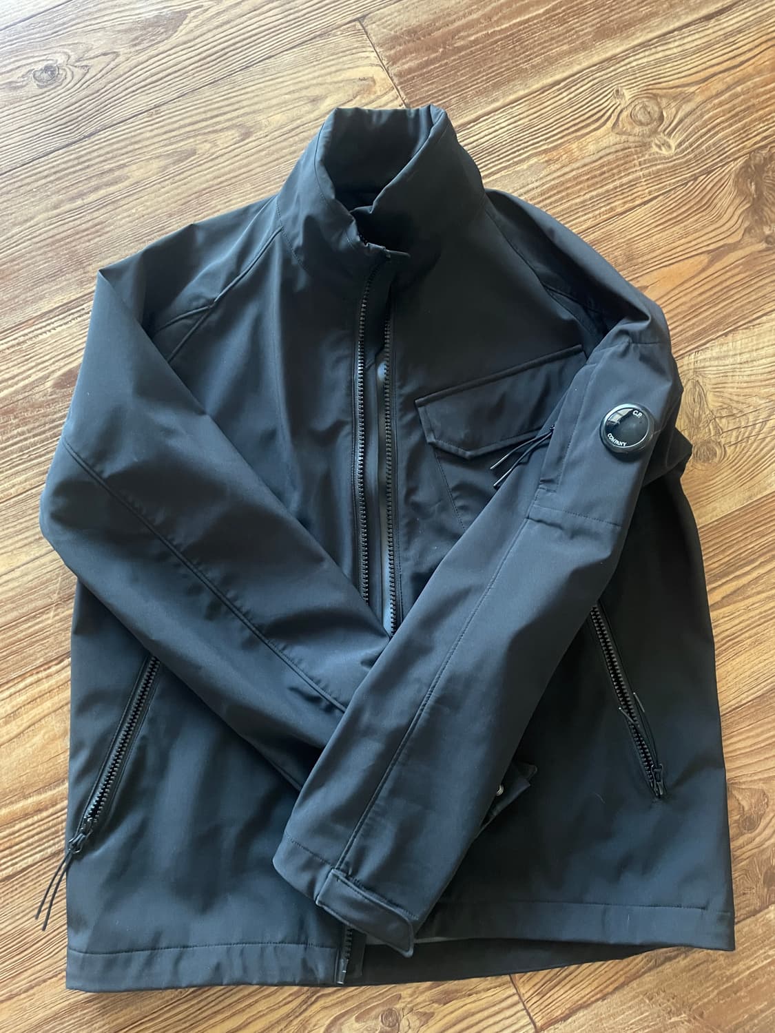 CP컴퍼니 쉘자켓 상품이미지1