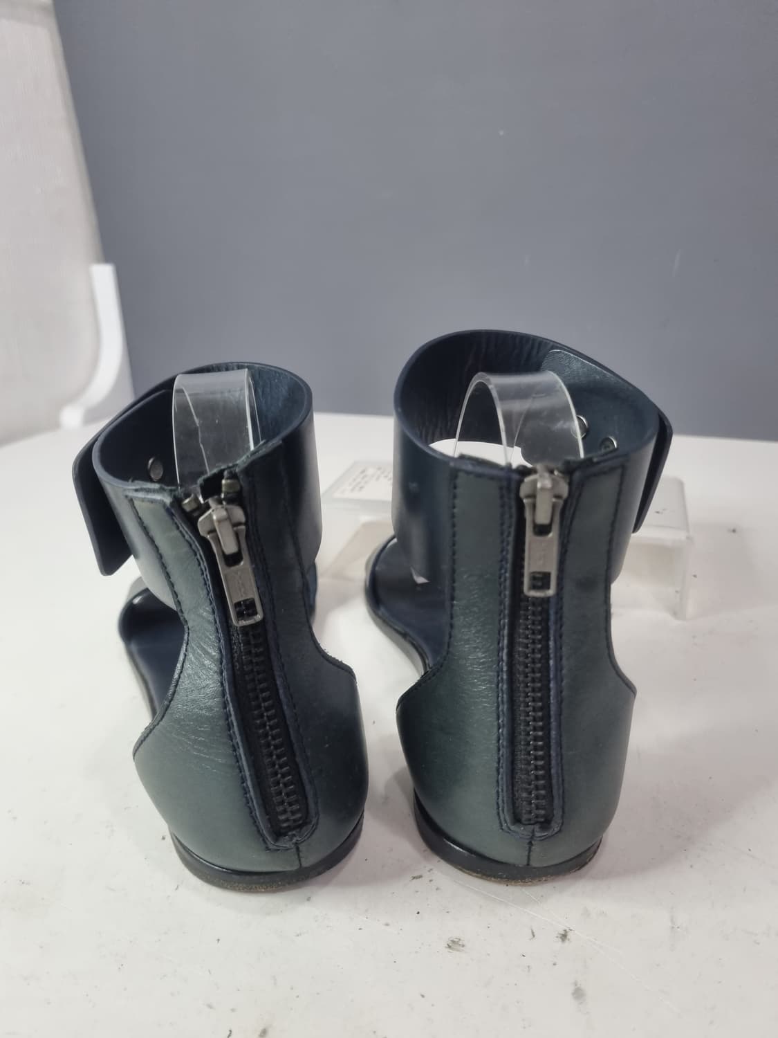 240~245 커먼프로젝트  샌들 상품이미지4