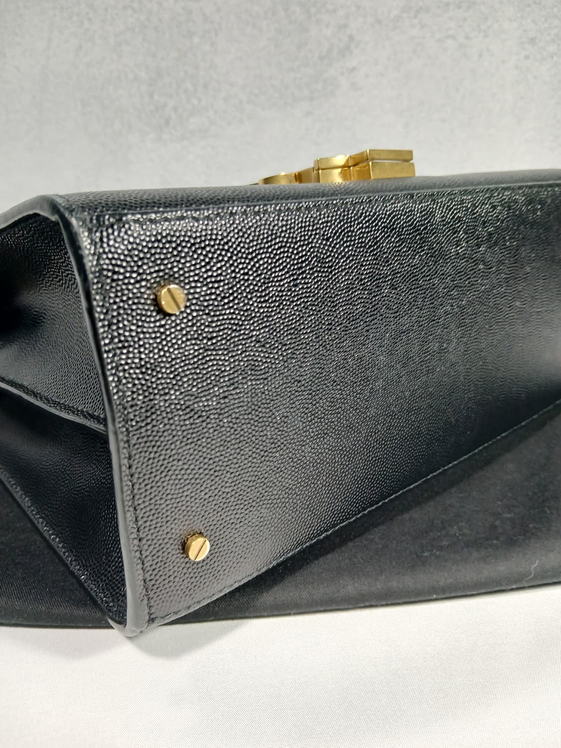 생로랑 카산드라 탑핸들 토트백 미듐 578000 상품이미지8