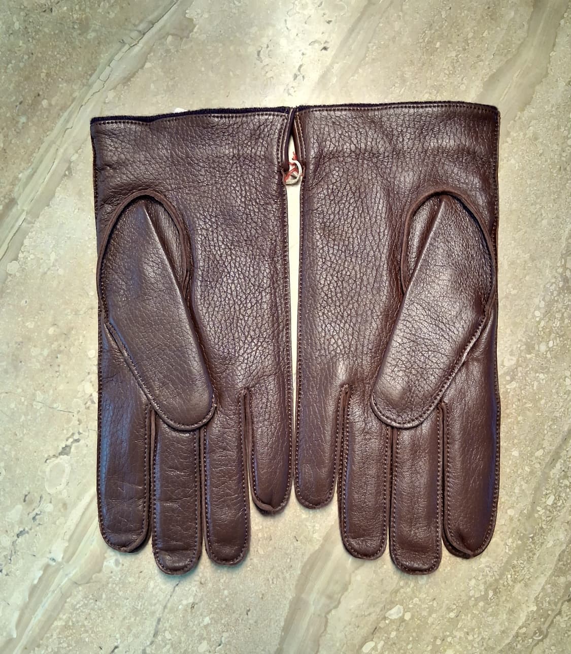 비비안웨스트우드 남성용 V 스티치 가죽 장갑 브라운 (새상품) 상품이미지5