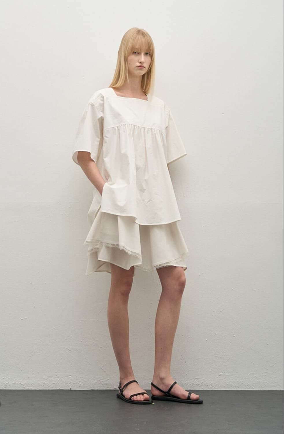 한섬 시스템 2025 백버튼 베이비돌 블라우스 82-94-160사이즈 상품이미지1