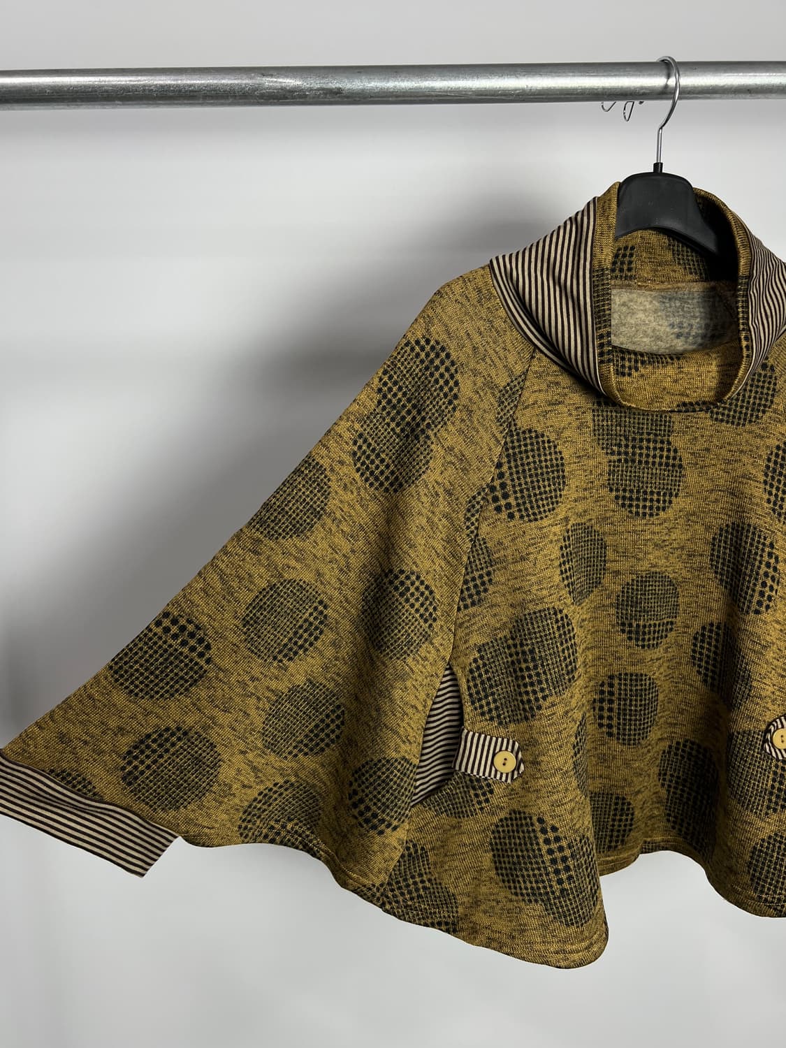 빈티지 도트 니트 케이프 상품이미지4