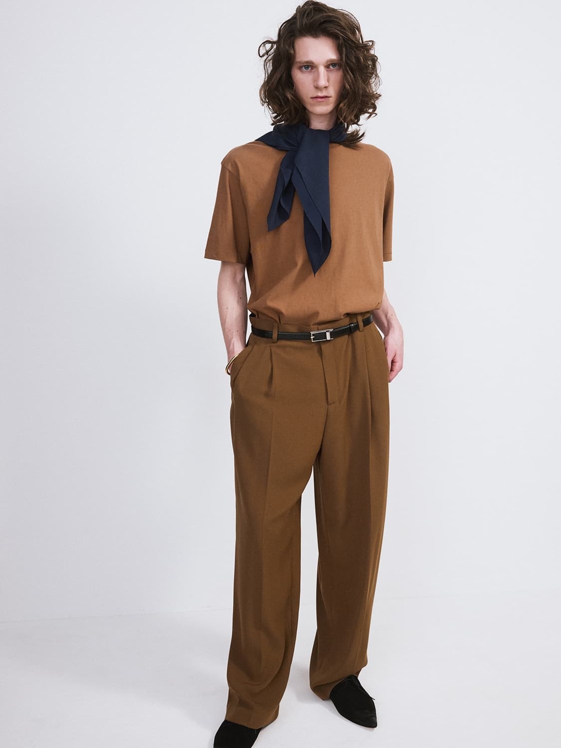 렉토 26SS 플루이드 턱 디테일 수트 팬츠 오커 상품이미지6