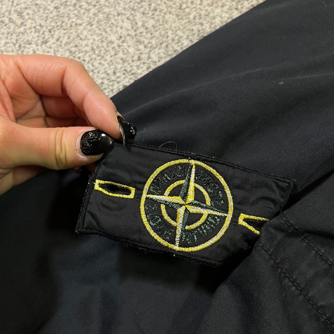 스톤아일랜드 와펜 카고 팬츠 상품이미지4