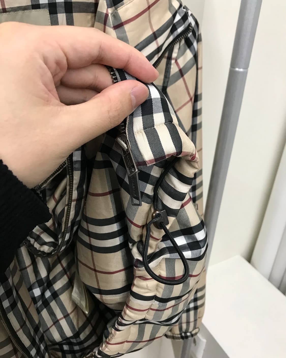 버버리 노바체크 후드 누빔 패딩 자켓 상품이미지3