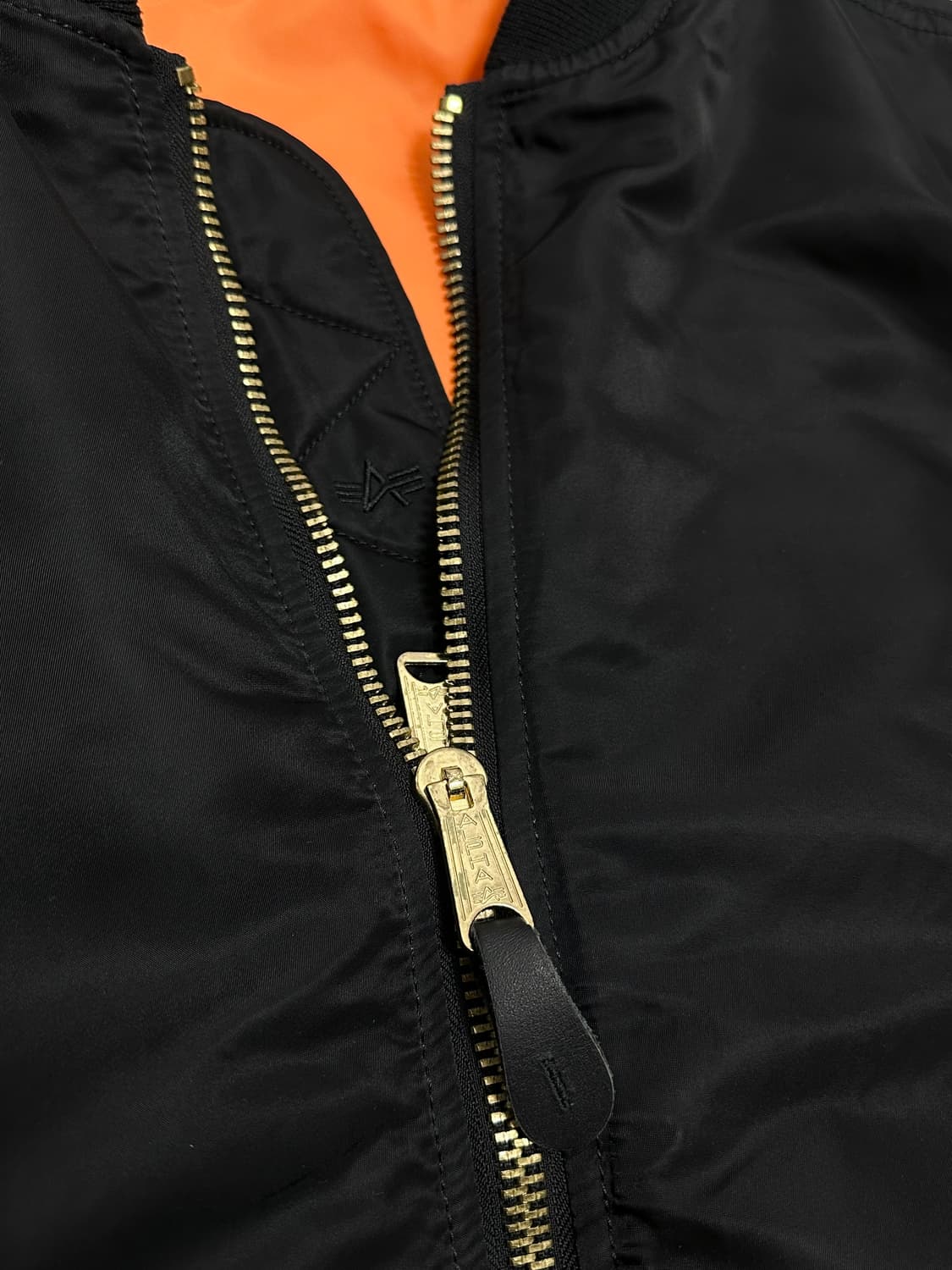 알파인더스트리 ma-1 항공점퍼 리버서블 플라이트 자켓 상품이미지4