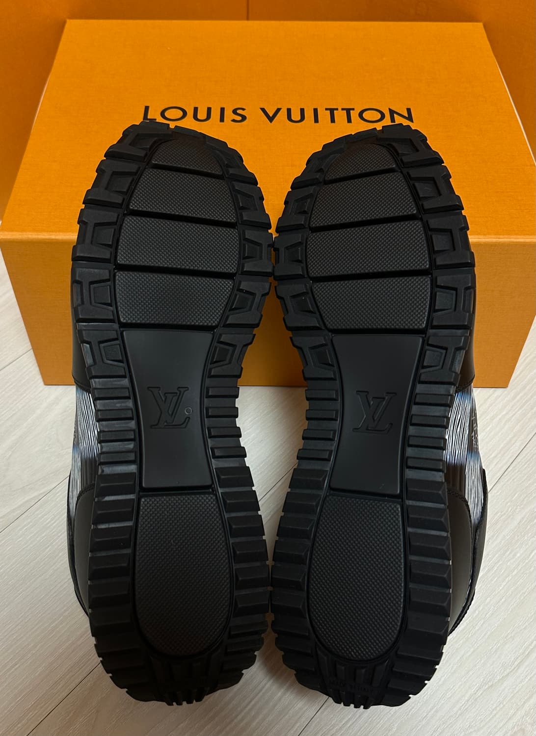 루이비통 다미에 런어웨이 스니커즈 uk10 국내판 상품이미지2