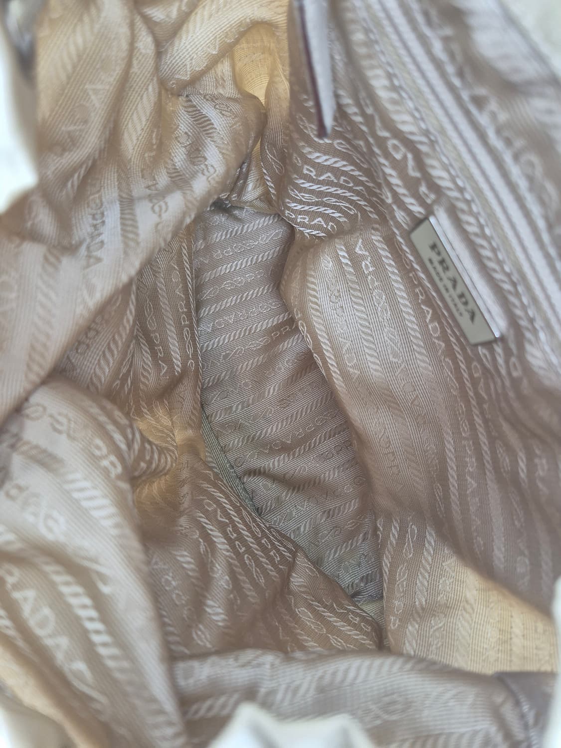 프라다 나일론 스몰백팩 상품이미지8