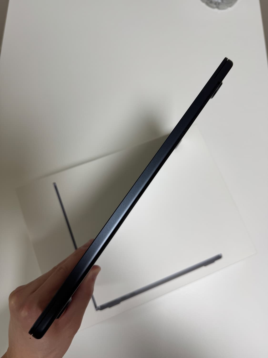 애플 맥북 에어 미드나이트 M2 256GB / 램 8GB 상품이미지4