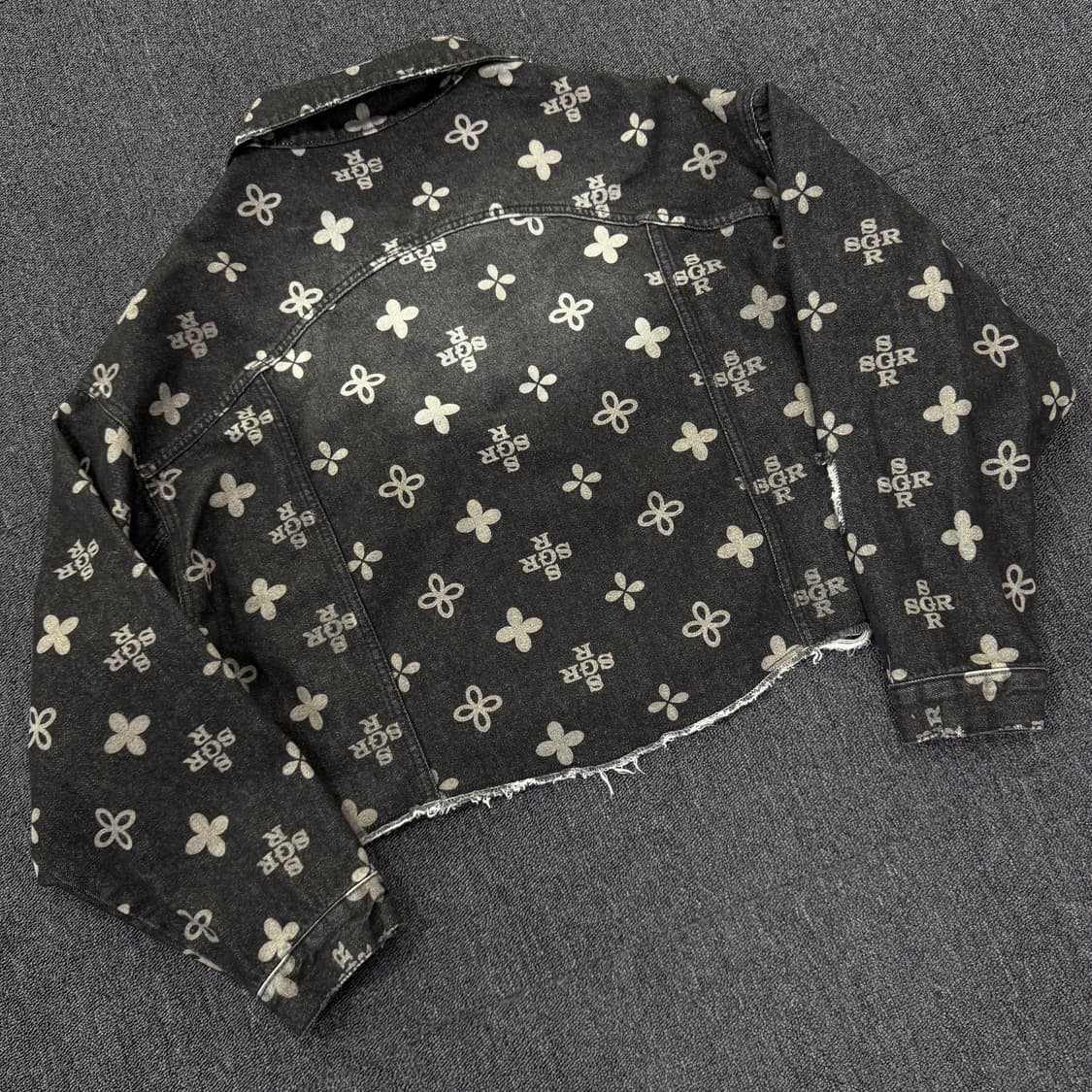 써저리 모노그램 클로버 트러커 데님 자켓 상품이미지7