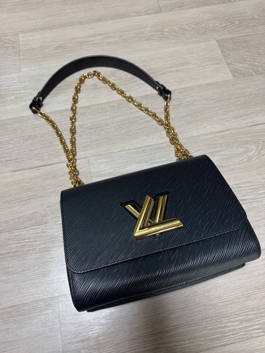 루이비통 트위스트 mm 상품이미지2