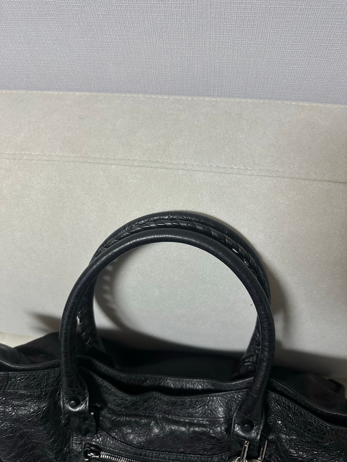 [SA 정품] 발렌시아가 르 시티 모터백 라지 블랙 상품이미지4