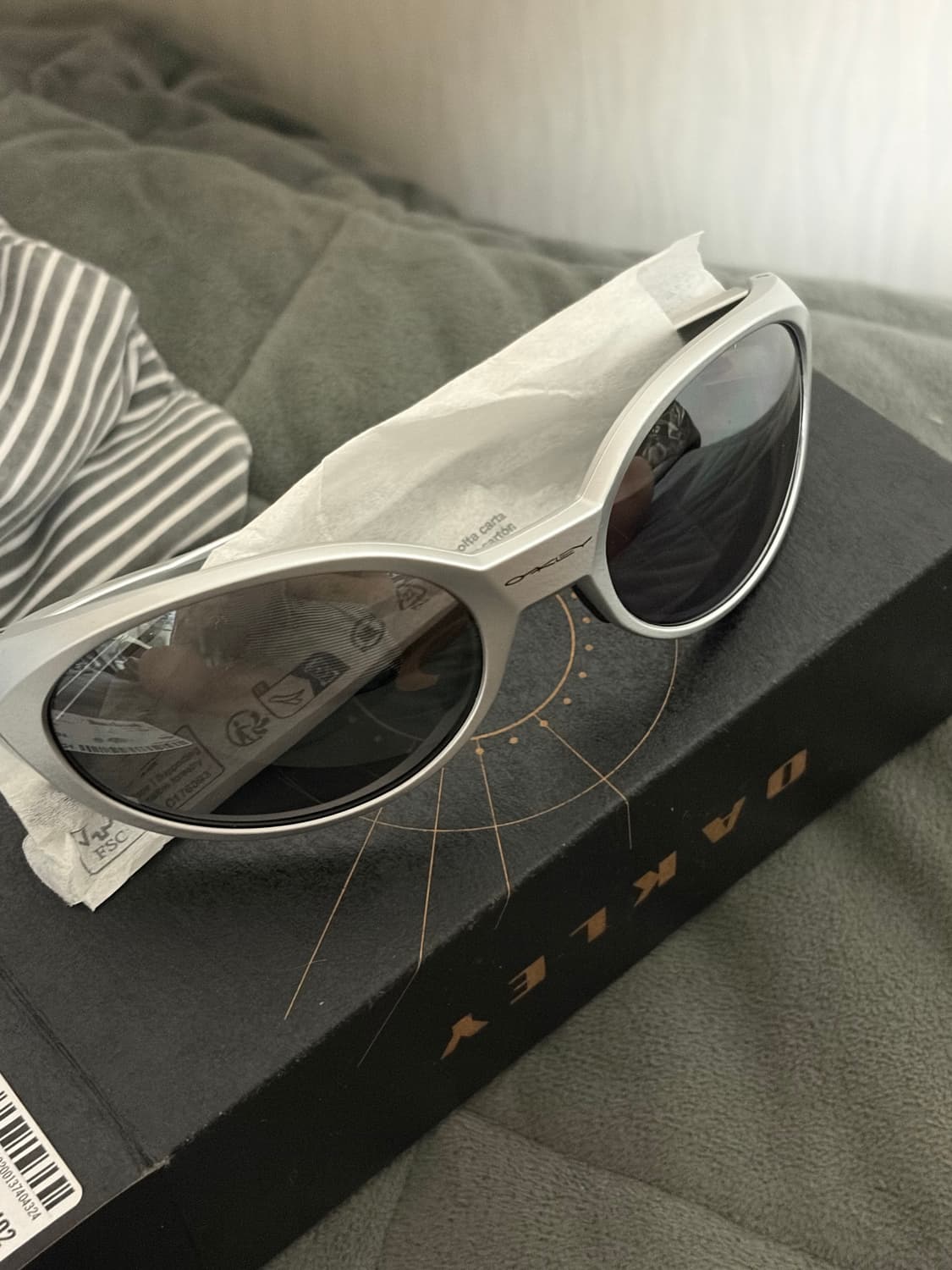 새제품) 오클리 9438 아이자켓 리덕스 실버 상품이미지1