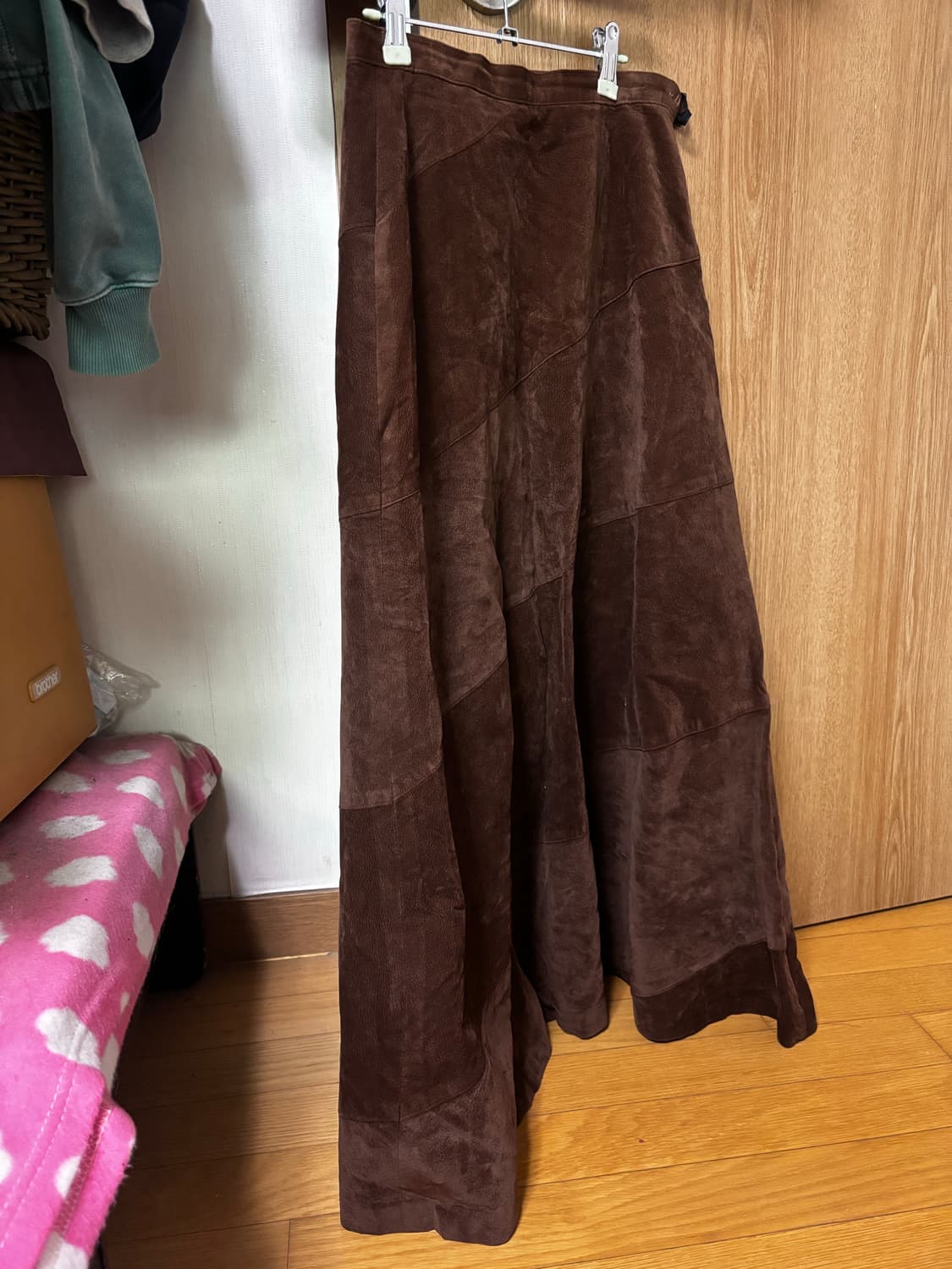 브라운 사선 스웨이드 롱 스커트 상품이미지2