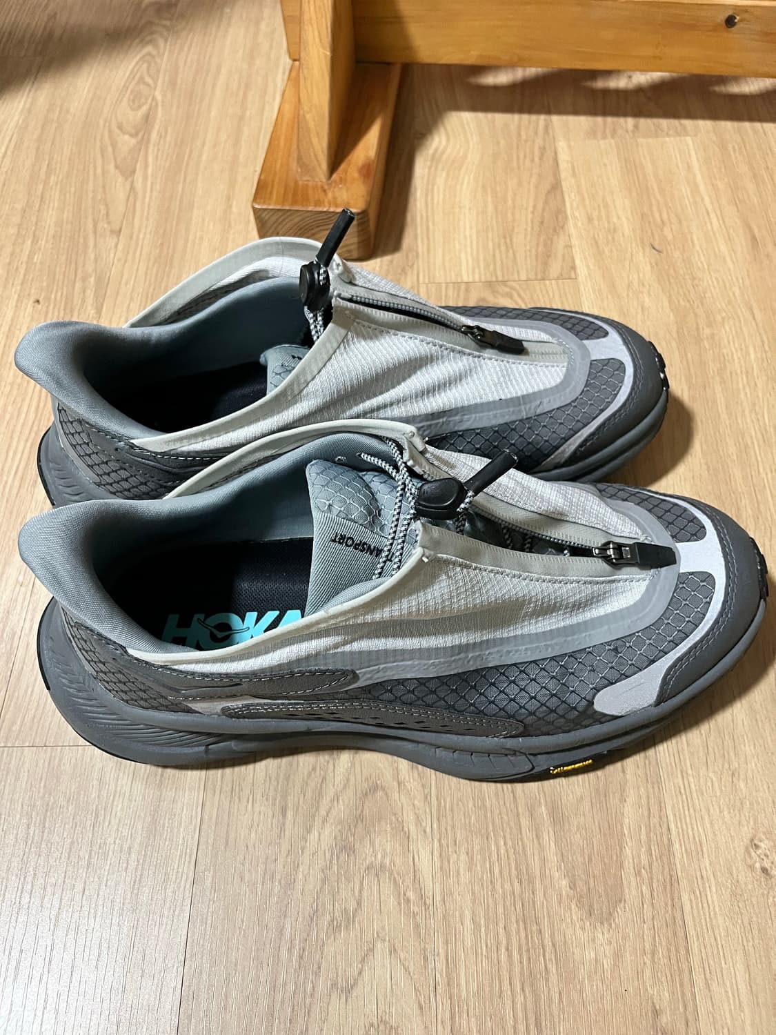 호카 프로젝트 트랜스포트 회색 운동화 (265) 상품이미지1