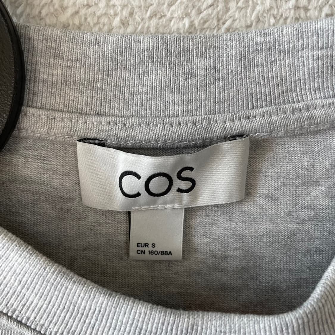 [S] COS 코스 여성 그레이 반팔티  상품이미지4