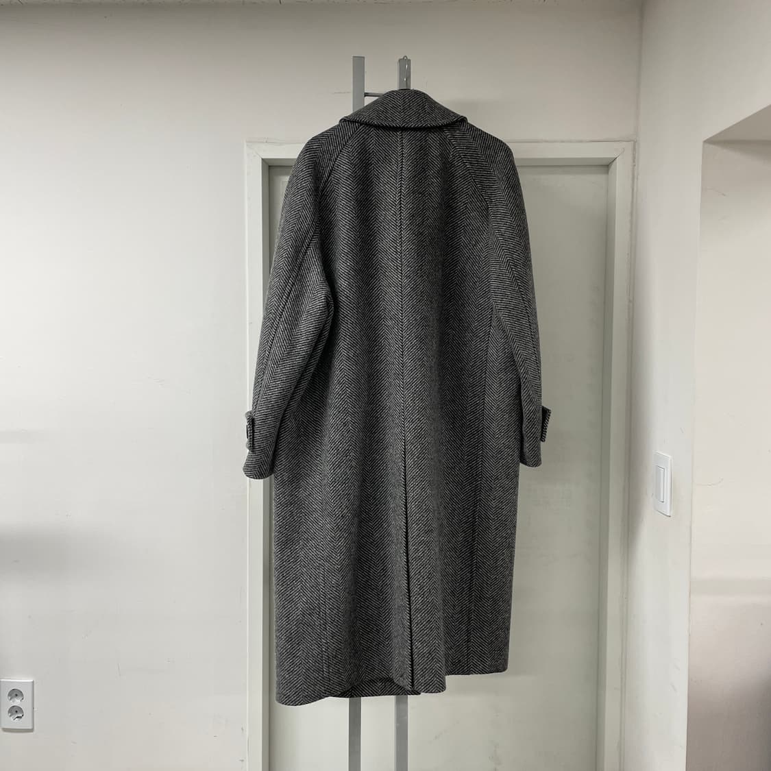 23F/W 솔리드옴므 헤링본 코트 46 상품이미지7