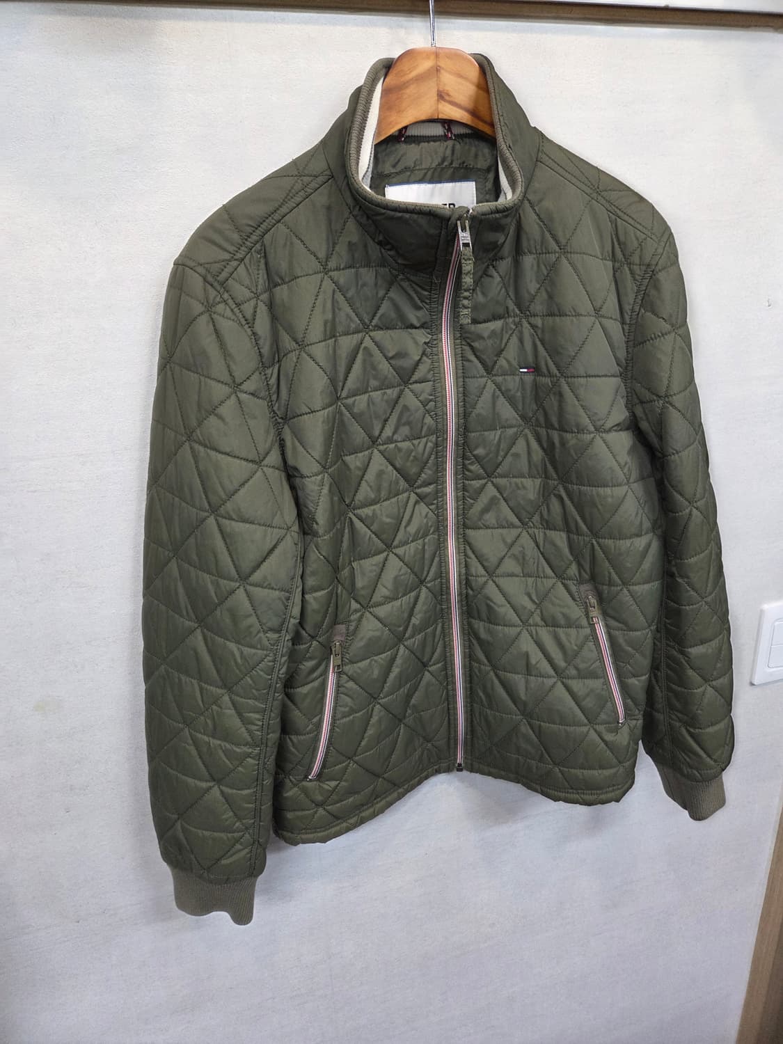타미힐피거 퀄팅 경량패딩 집업자켓 m 상품이미지6