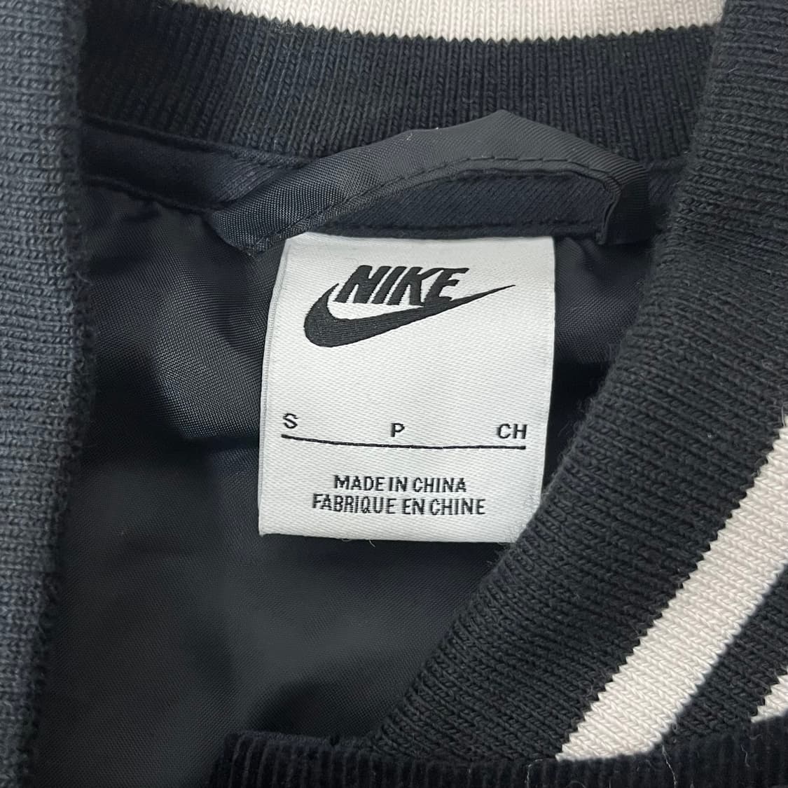 나이키 스포츠웨어 트렌드 봄버 자켓 상품이미지5