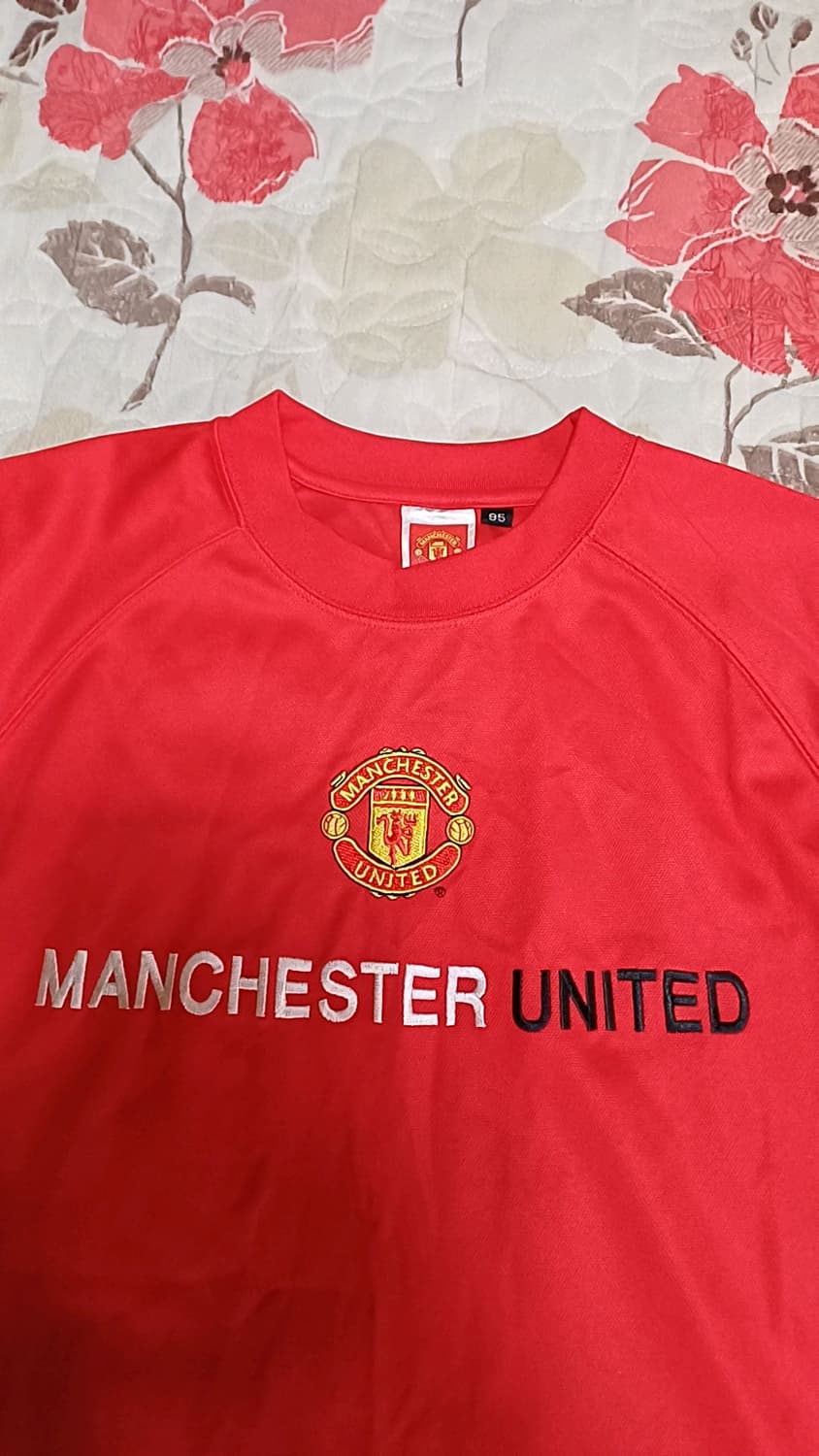 맨체스터 반팔 실측100 가슴52 기장71 상품이미지2