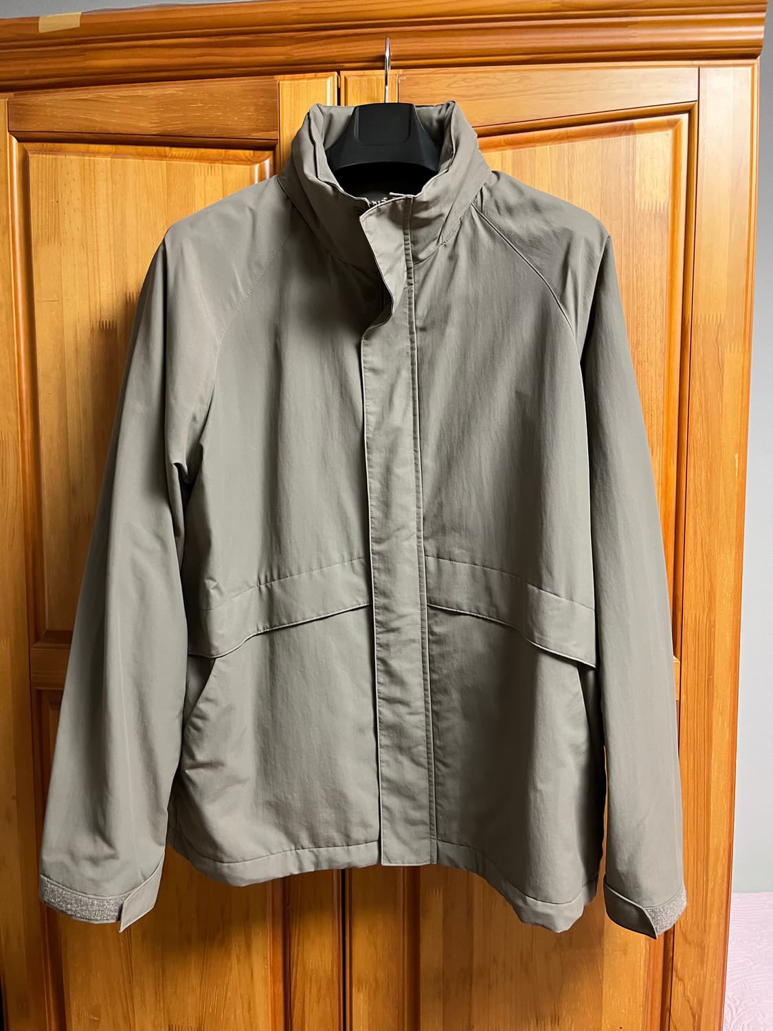 유니클로 브라운 바람막이 상품이미지2