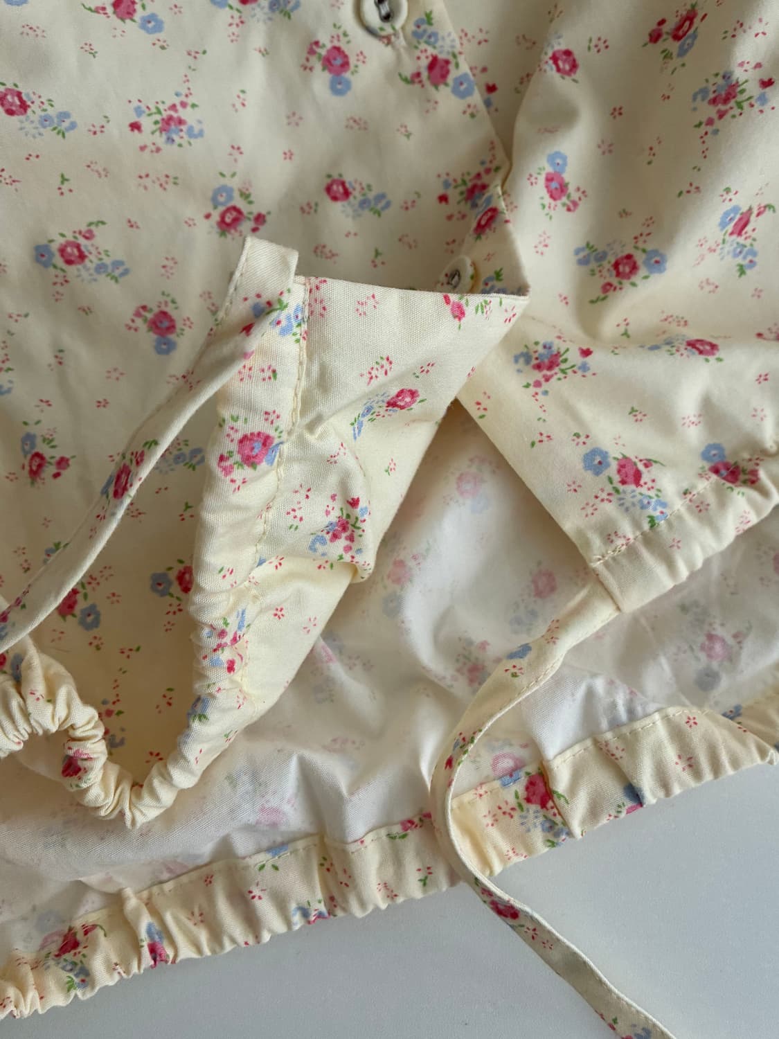 F) 로브네브 플라워 패턴 세일러 카라 블라우스 상품이미지7