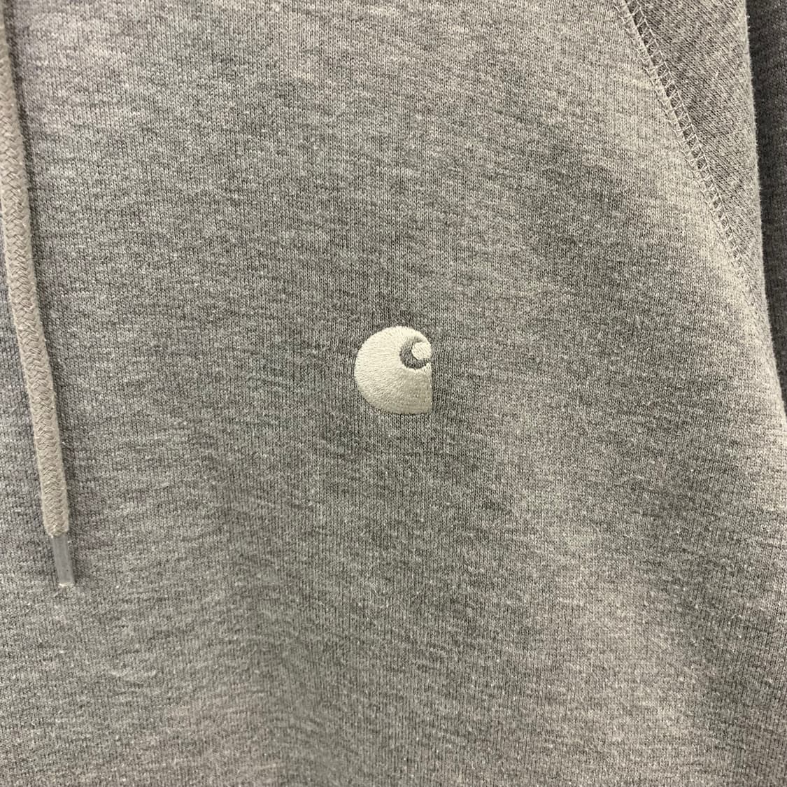 칼하트 wip 자수로고 그레이 후드티 상품이미지4