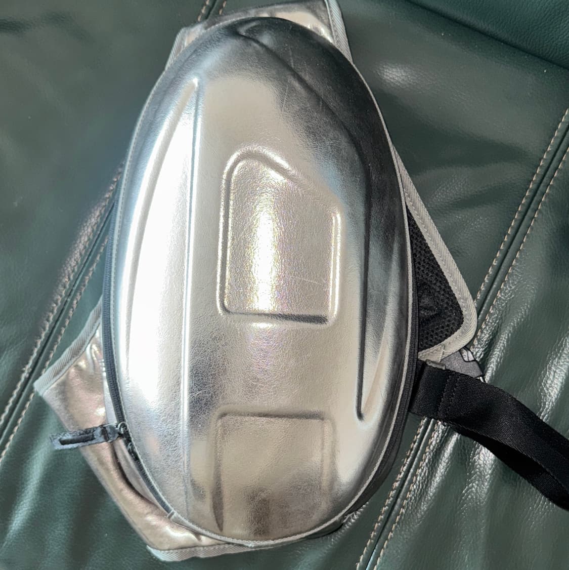 디젤 1DR-팟 슬링백 실버 상품이미지1