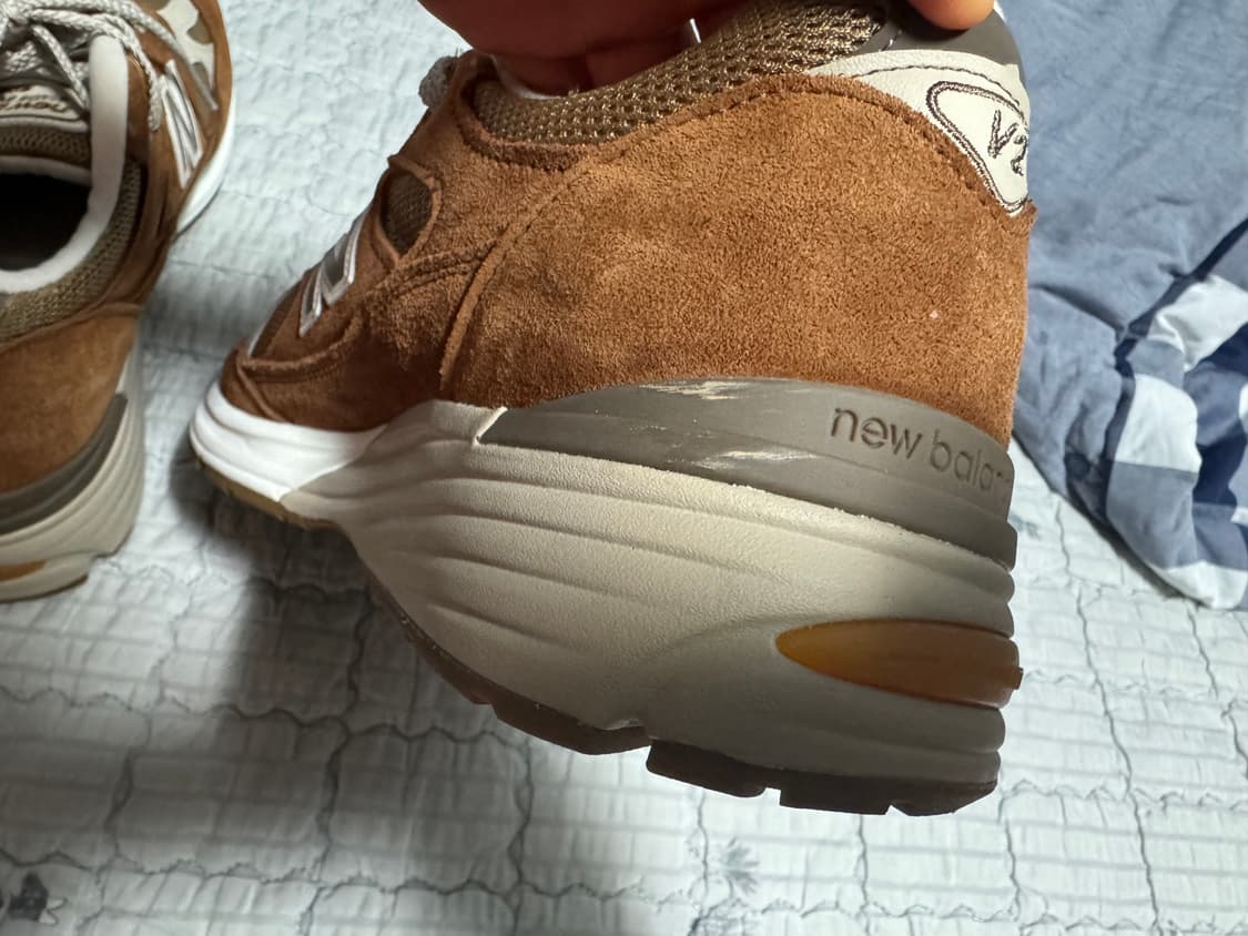 뉴발란스 991v2 카라멜(브라운) 275사이즈 팝니다. 상품이미지4