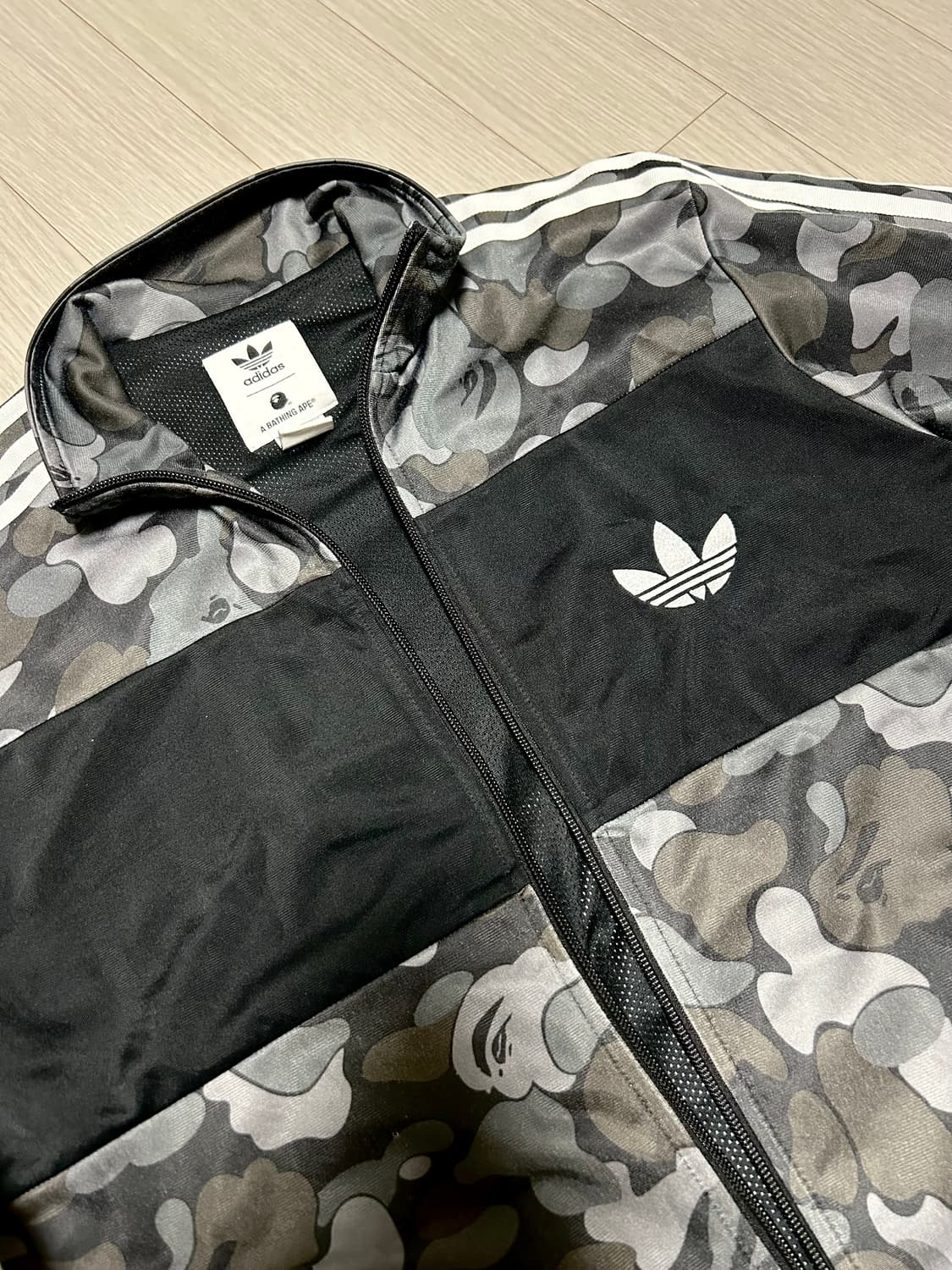 베이프 아디다스 콜라보 흑계 파이어버드 져지  상품이미지1