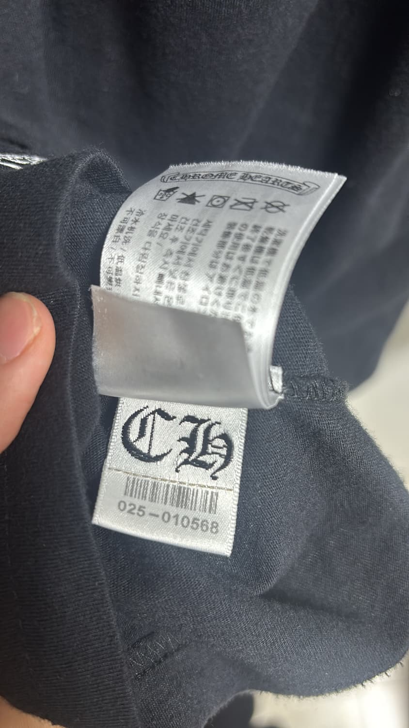 크롬하츠 풀 세메터리 넥레터링 스크롤라벨 롱슬리브 L사이즈 상품이미지9