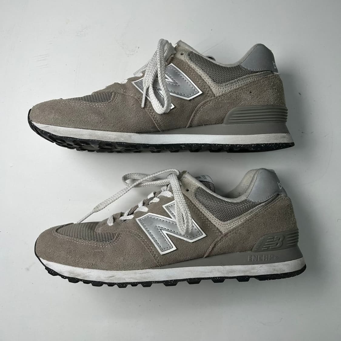뉴발란스 574 그레이 스니커즈 265 상품이미지2