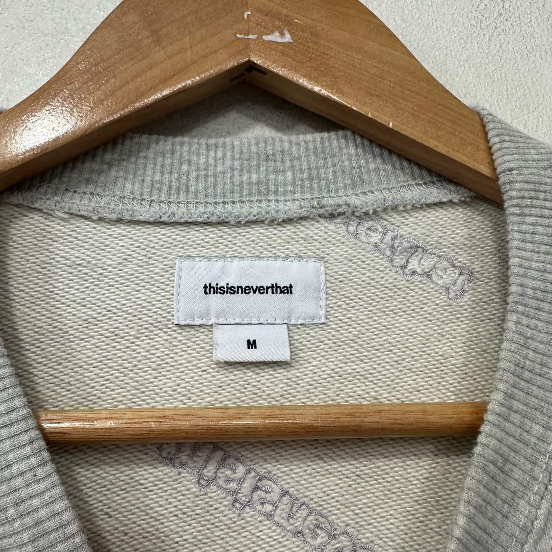 디스이즈네버댓 맨투맨 상품이미지3