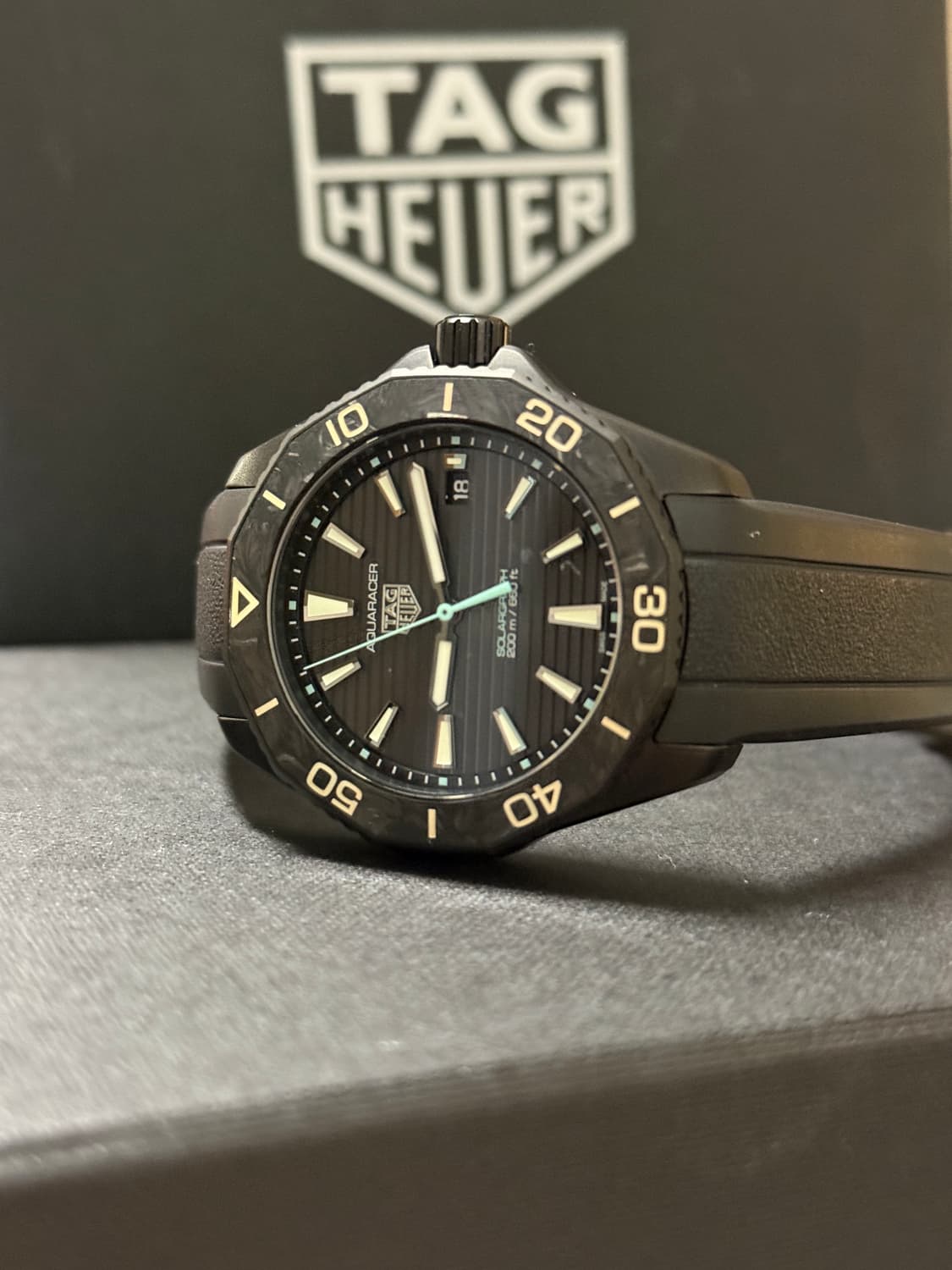 태그호이어 아쿠아레이서 프로페셔널 200 솔라그래프 WBP1112 상품이미지2