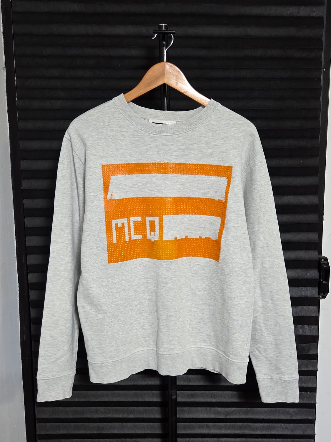 [MCQ] 알렉산더맥퀸 박스 로고 맨투맨 스웨트셔츠 | 00210 상품이미지1