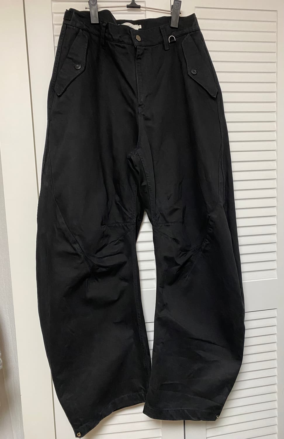 아르반 리프 커브드 팬츠 트리플 블랙 상품이미지2