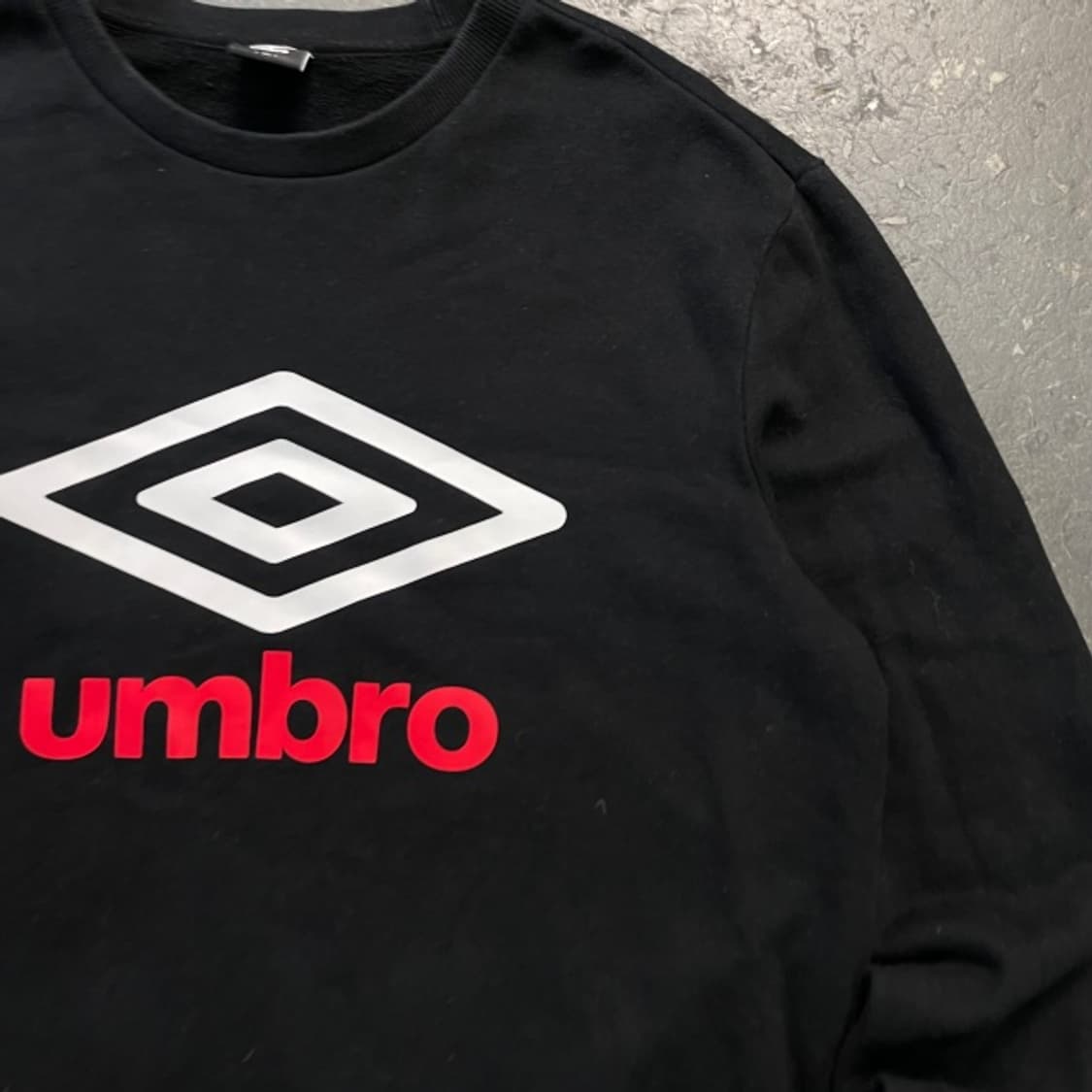 100 엄브로 맨투맨 상품이미지2