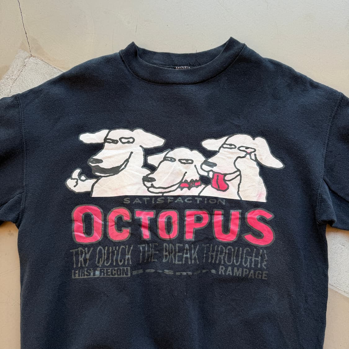 80s usa octopus 3 dogs 스웻셔츠 상품이미지1