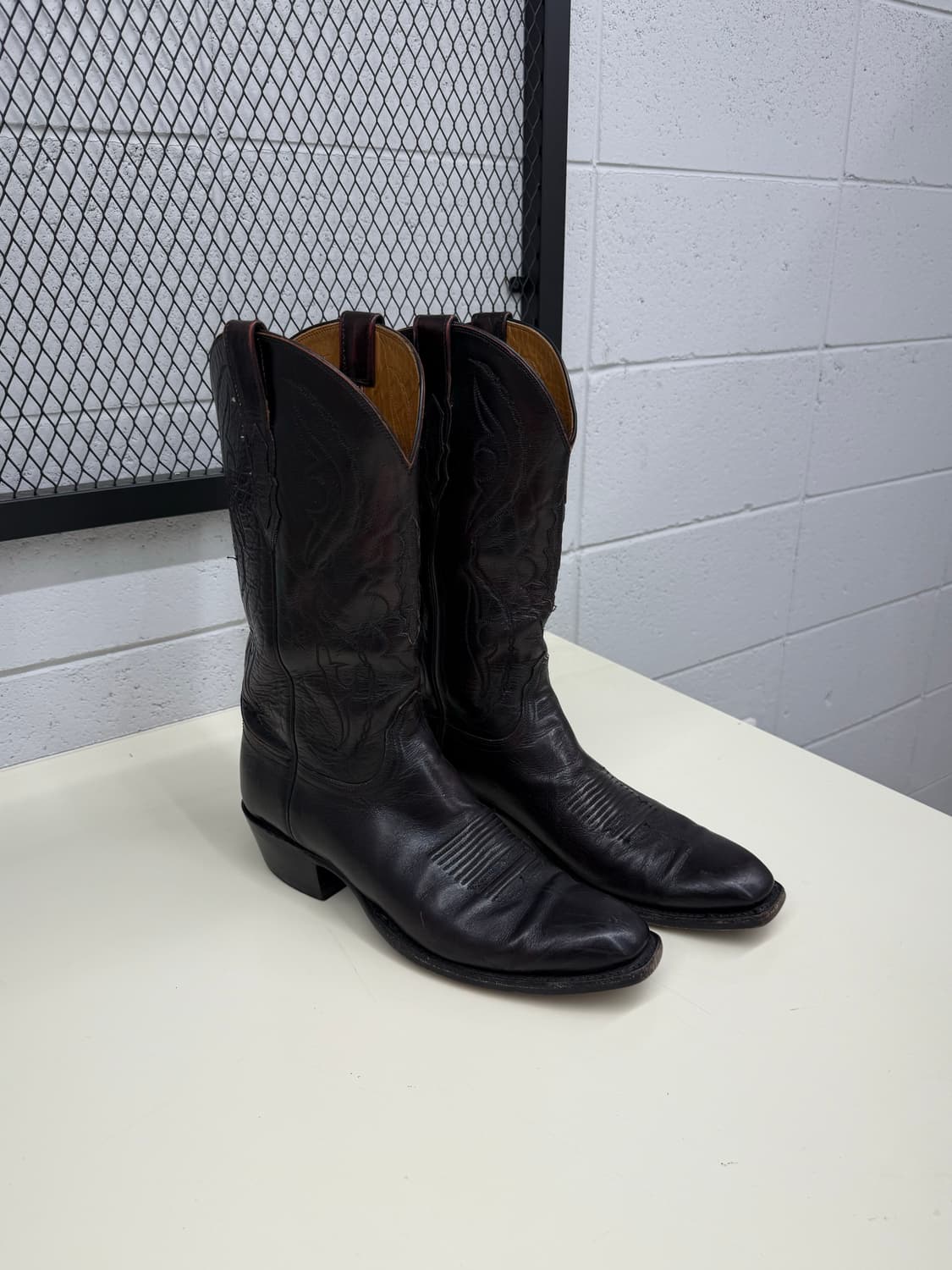 Lucchese French Toe Black cherry 10.5B 상품이미지1