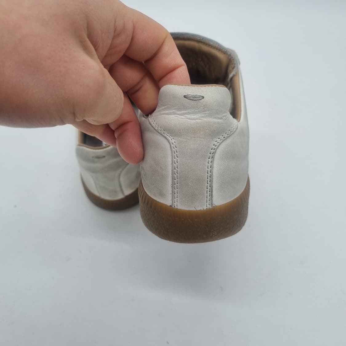 메종 마르지엘라 독일군 스니커즈 페인트 여성 240mm (37) 상품이미지8